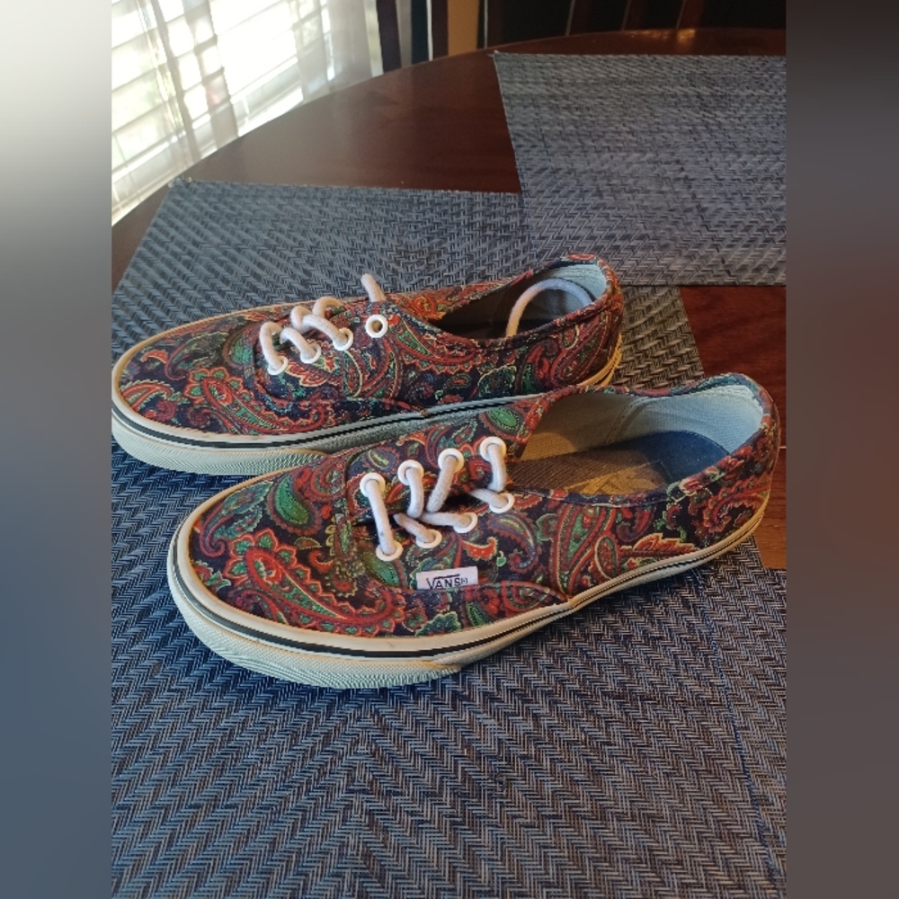 Vans Paisley print